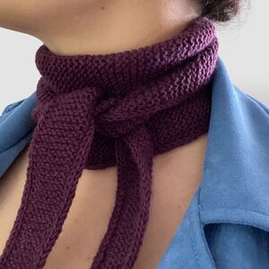 75% Virgin Wool Sophie Scarf Neck Warmer Hand Knitted Neckerchief Women Burgundy